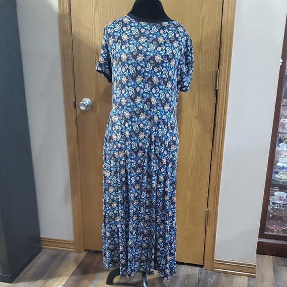 Boden Dresses & Skirts - Boden Blue Floral Crew Neck Short Sleeve Maxi Dress